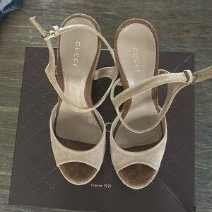 Women’s wedge beige shoes size 8
